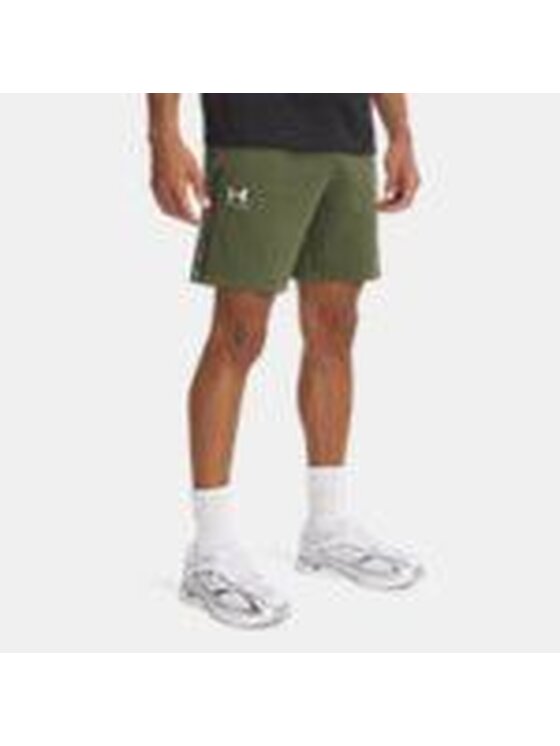 Under Armour Under Armour Szorty materiałowe UA-1390299-390 Zielony ciemny Active Fit