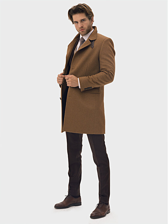 Evenemen Evenemen Płaszcz zimowy FLORESTI Brązowy Slim Fit
