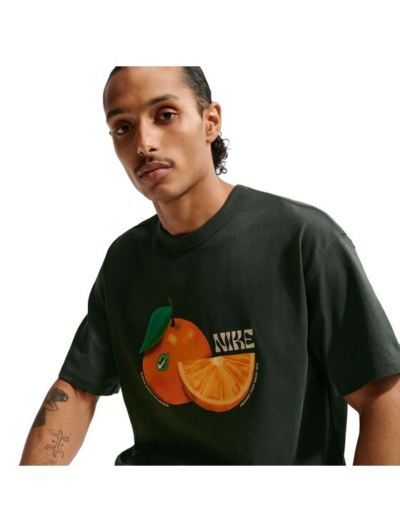 Nike Nike T-Shirt U NSW TEE LSE PREM ORANGE Zielony Regular Fit