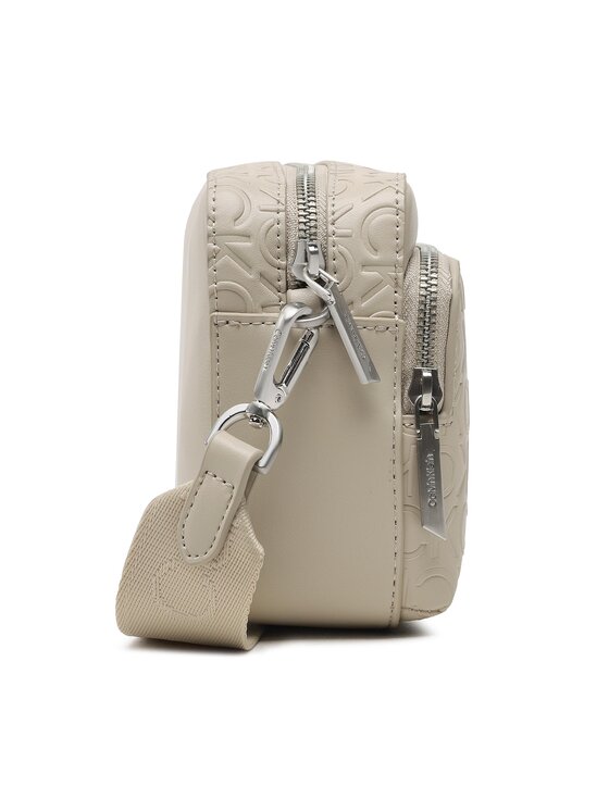 Calvin Klein Calvin Klein Soma Ck Must Camera Bag W/Pckt Emb Mn K60K611008 Bēšs