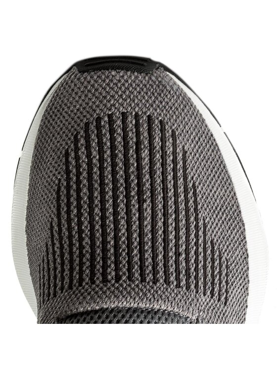 adidas Swift Run CQ2115