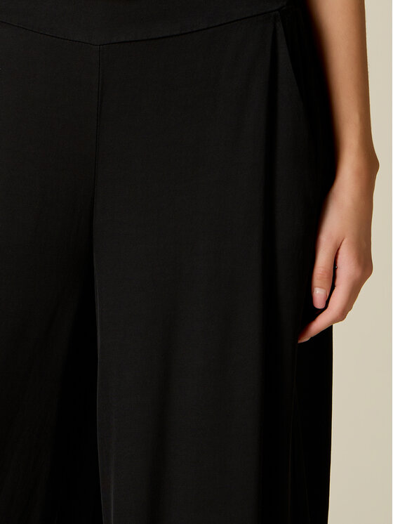 Oltre Oltre Pantaloni di tessuto P00QJ002443N033 Nero Baggy Fit