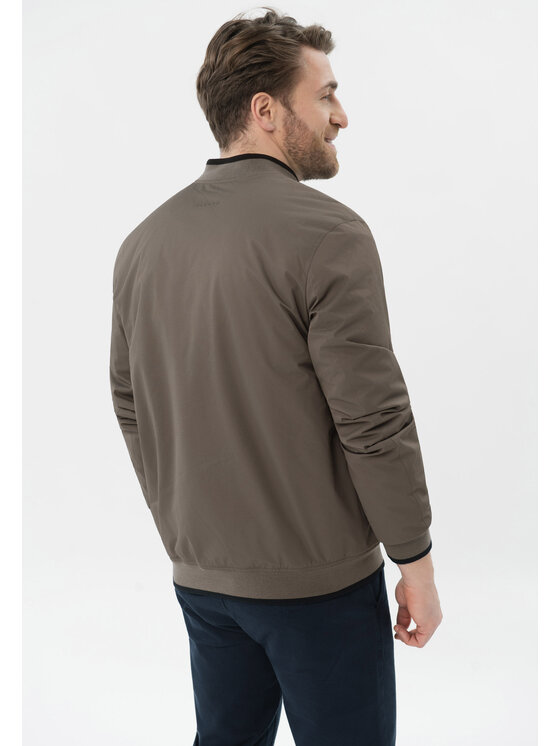 Volcano Volcano Kurtka bomber J-TOBIAS Czarny Regular Fit
