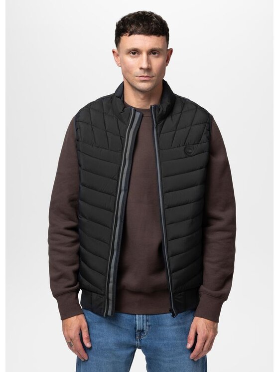 PITBULL PITBULL Bezrękawnik NAYLOR Czarny Regular Fit