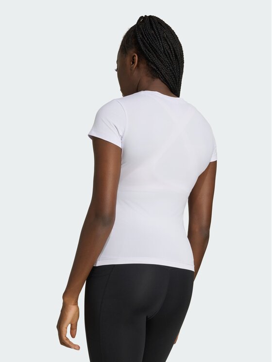 adidas adidas Тениска от техническо трико Primelift Essentials Workout Contour T-Shirt KQ8386 Светлолилав Slim Fit