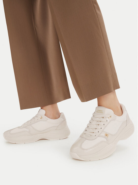 Tommy Hilfiger Sneakers Modern Runner Shiny Leather FW0FW09413 Bej