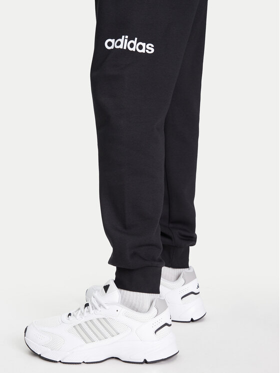 adidas adidas Teplákové nohavice Essentials Linear Fleece JN1786 Čierna Regular Fit