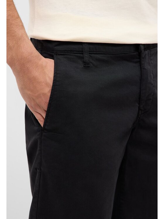 Mustang Mustang Pantaloncini di tessuto Brad Chino Shorts Nero Regular Fit