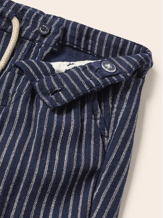 Mayoral Mayoral Pantaloni di tessuto 1527 Blu scuro Regular Fit