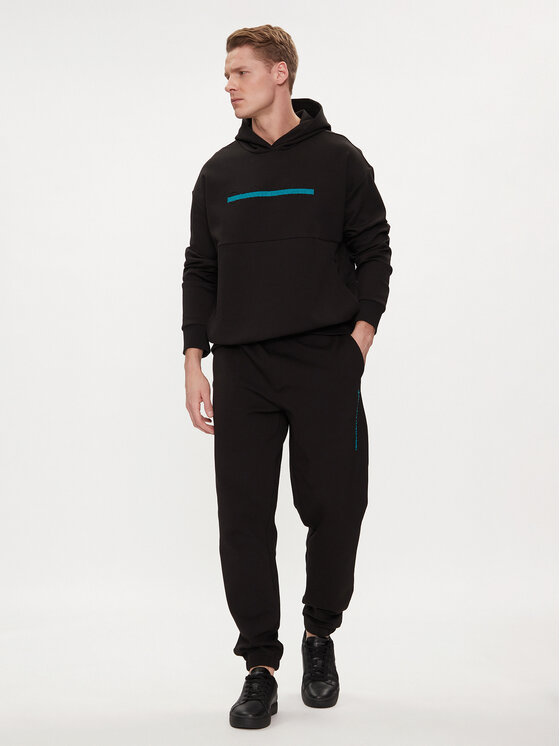 Calvin Klein Calvin Klein Donji dio trenerke Color Embossed Logo K10K112688 Crna Regular Fit