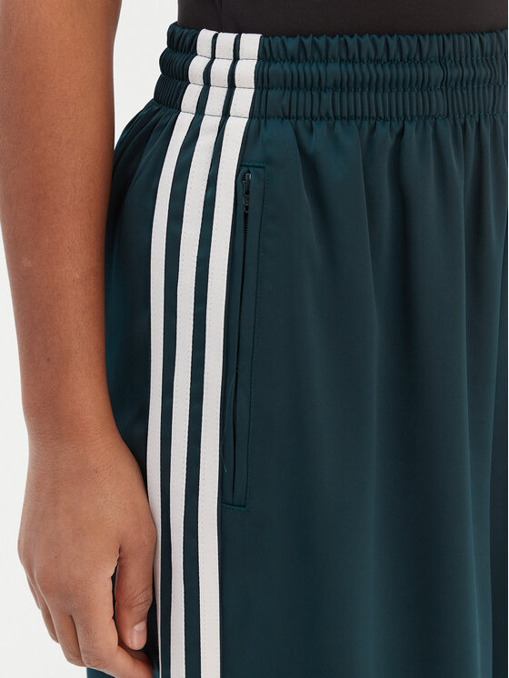 adidas adidas Spodnie dresowe adicolor Satin JV7511 Zielony Wide Leg