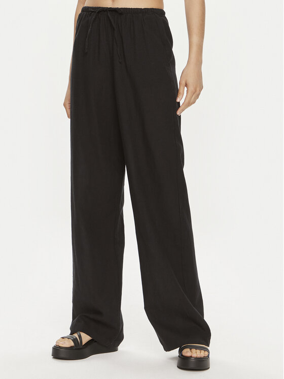 Gina Tricot Gina Tricot Hlače 19770 Crna Regular Fit