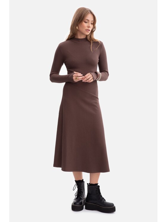 BeWear BeWear Sukienka dzianinowa b299 Brązowy Baggy Fit