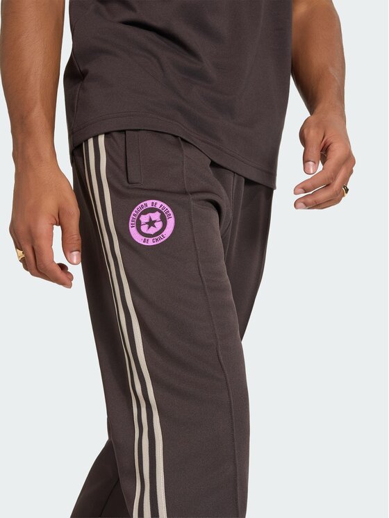 adidas adidas Spodnie dresowe 165781 Brązowy Regular Fit