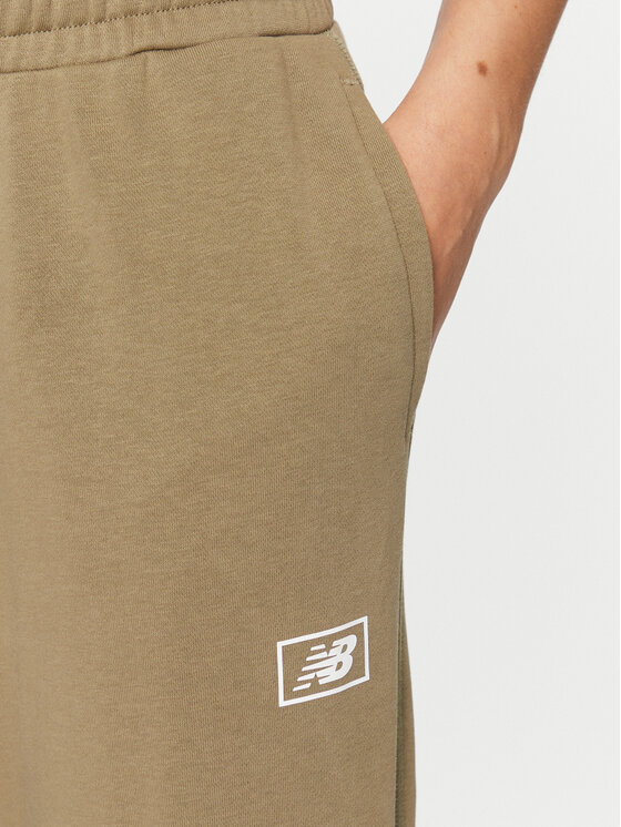 New Balance New Balance Donji dio trenerke Essentials French Terry Pant WP33508 Zelena Regular Fit