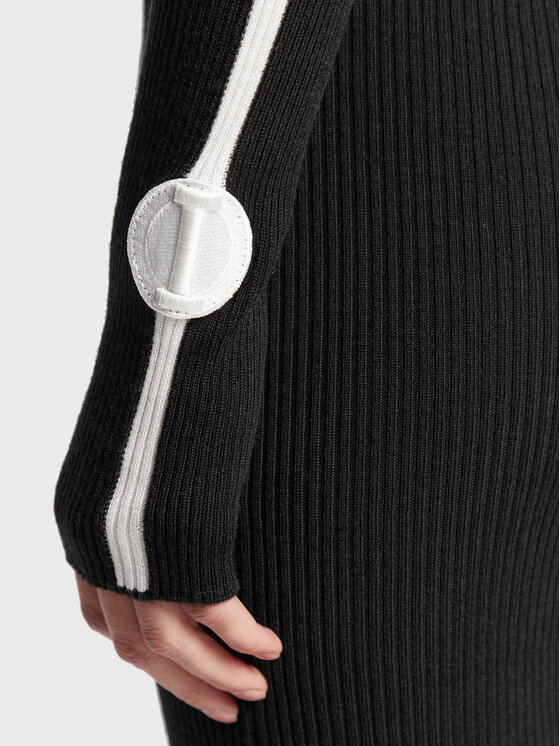 Iceberg Iceberg Trikotāžas kleita 22II2P0AH027010 Melns Slim Fit