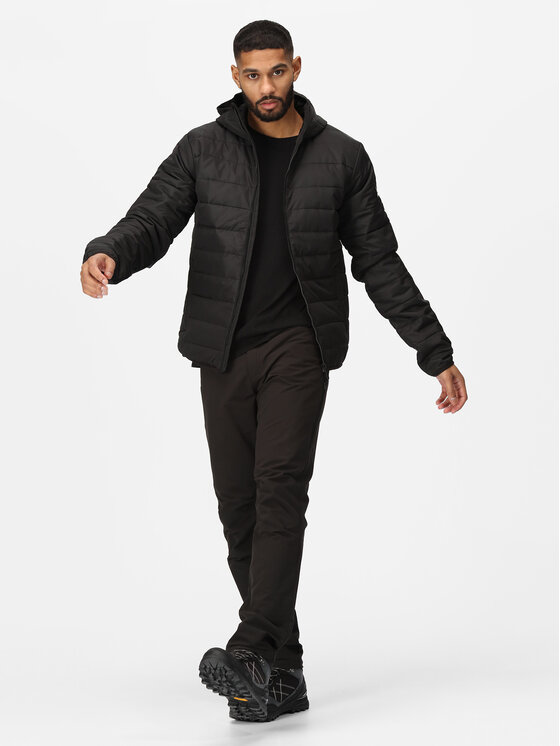 Regatta Regatta Übergangsjacke Helfa RMN154 Schwarz Regular Fit