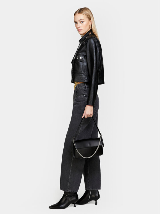 Sisley Sisley Bunda z imitácie kože 2X0JLN03Q Čierna Regular Fit