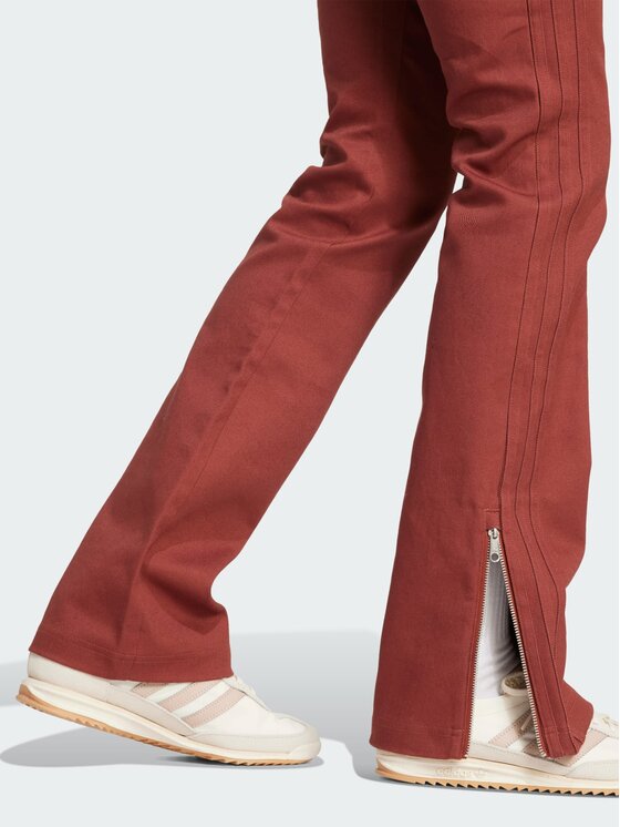 adidas adidas Spodnie dresowe Premium Essentials Czerwony ciemny Slim Fit