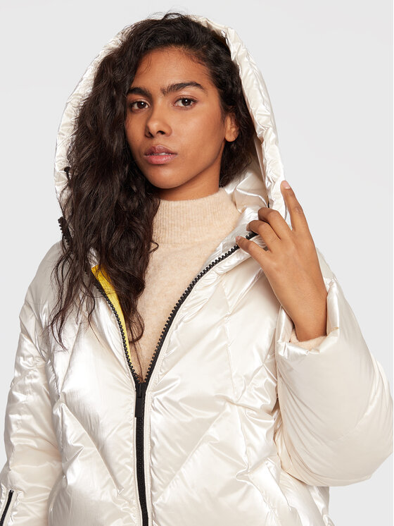 Hetregó Hetregó Daunenjacke Maggie 8M784 22WD16 Écru Regular Fit