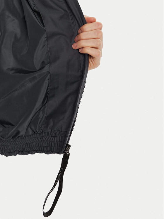 Calvin Klein Jeans Calvin Klein Jeans Žieminė striukė Aviator J20J224121 Juoda Relaxed Fit