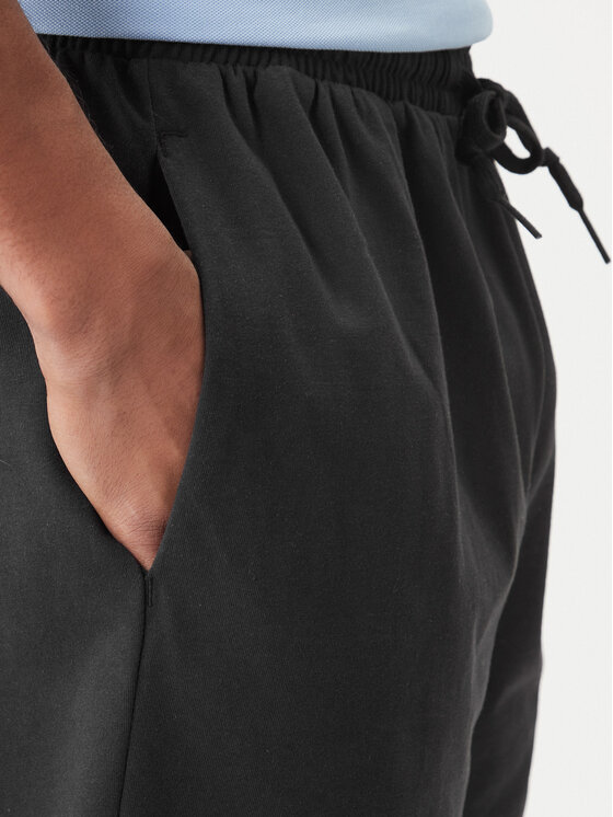 adidas adidas Sportiniai šortai Essentials Linear JE9012 Juoda Regular Fit