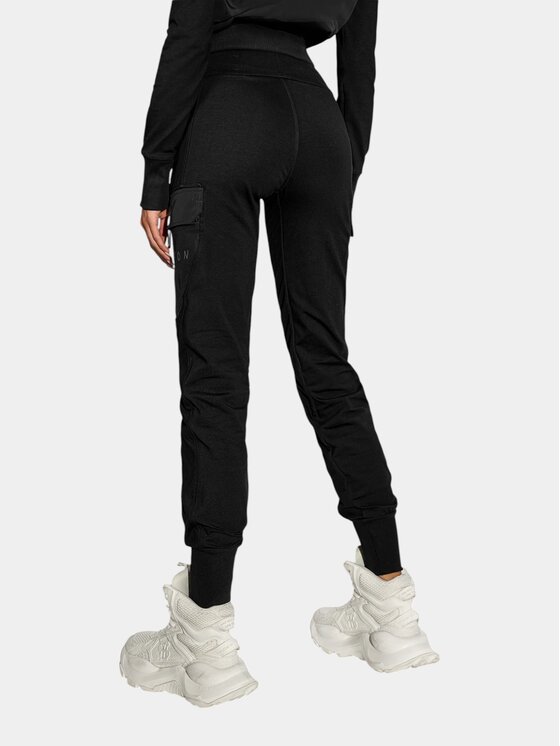 MADE BY SOCIETY MADE BY SOCIETY Spodnie materiałowe CARGO FIT - P27572 Czarny Basic Fit