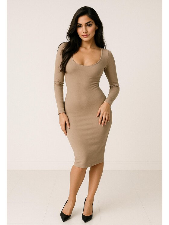 Nudyess Nudyess Sukienka dzianinowa Verve mimi Écru Fitted Fit