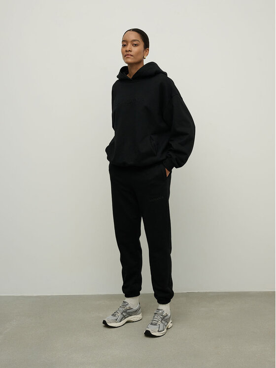 La Mania La Mania Pantaloni da tuta DOWN Nero Classic Fit