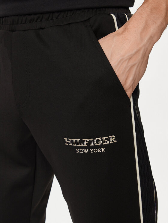 Tommy Hilfiger Tommy Hilfiger Pantaloni trening Monotype MW0MW33701 Negru Regular Fit