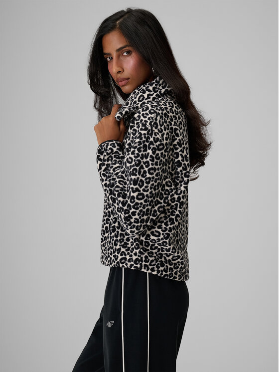 4F 4F Polar ESSENTIAL Biały Relaxed Fit