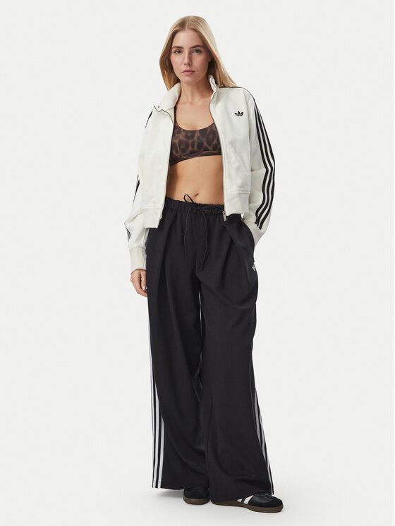 adidas adidas Παντελόνι φόρμας Adiluna Season 2 X Jennie Pleated Track Tracksuit Bottoms LD8922 Μαύρο Regular Fit