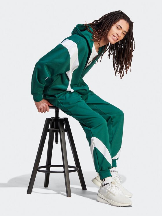 adidas adidas Спортивний костюм Sportswear Fleece IJ6068 Зелений Regular Fit