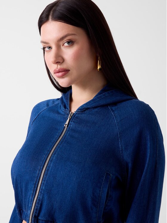 Guess Guess Bluza 183439 Niebieski jasny Classic Fit