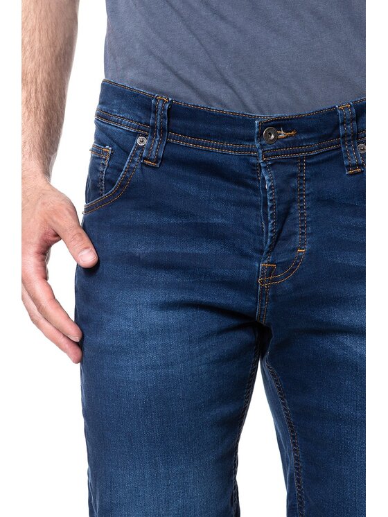 Mustang Mustang Pantaloncini di jeans CHICAGO SHORT Blu Slim Fit