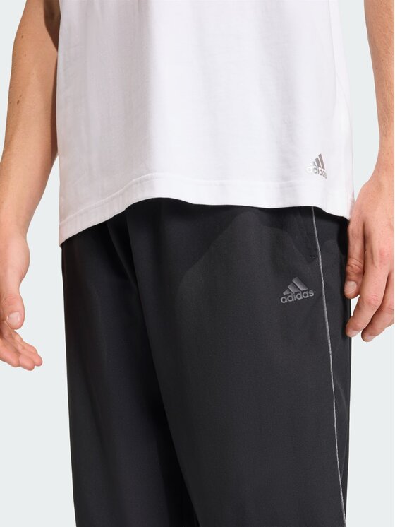 adidas adidas Spodnie dresowe F50 LOOSE Czarny Loose Fit