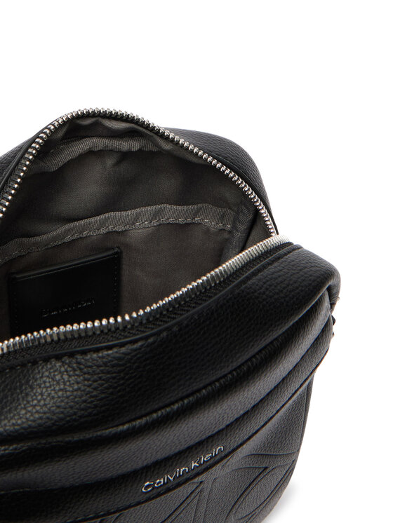 Calvin Klein Calvin Klein Geantă crossover Emblem Aop Emboss Reporter LV04D3331G Negru