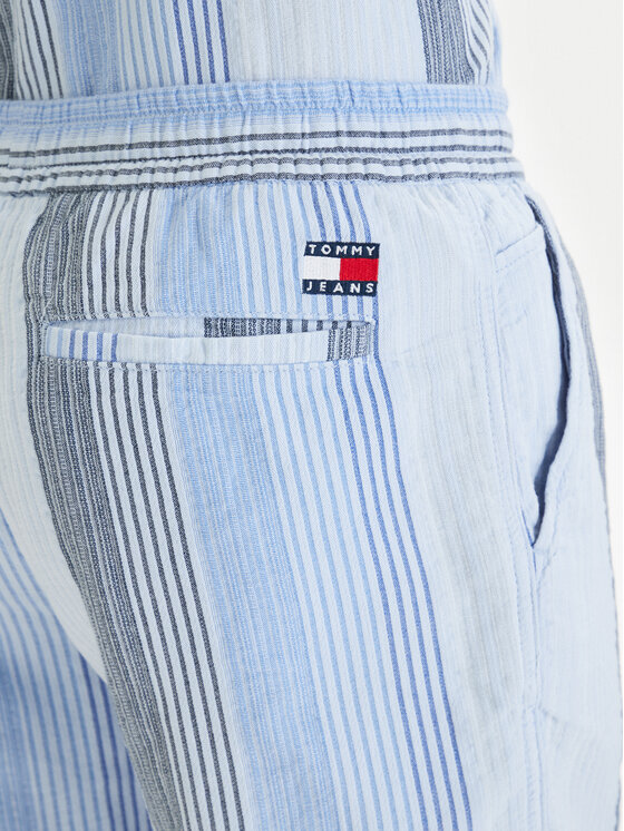Tommy Jeans Tommy Jeans Auduma šorti Dobby Stripe DM0DM22830 Gaiši zils Relaxed Fit