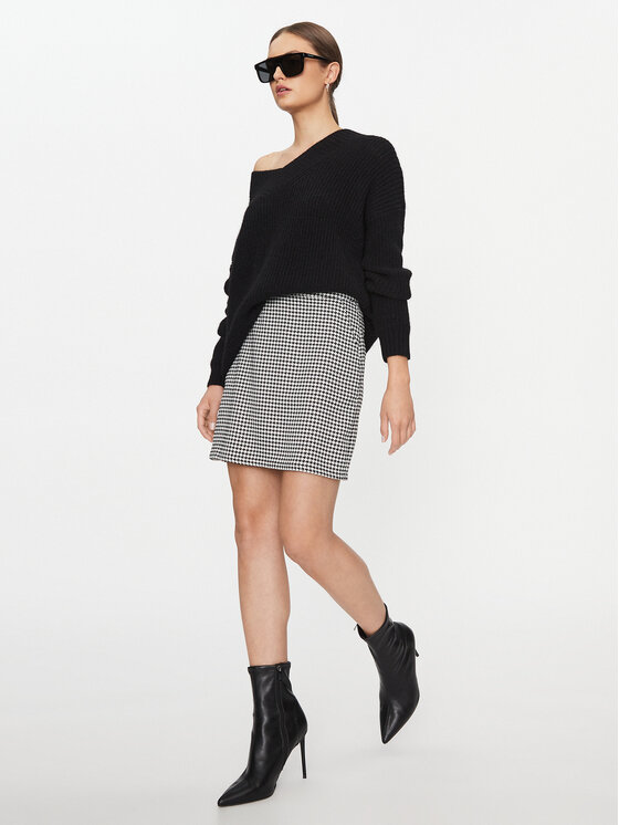 Vila Vila Mini suknja Dafny 14084384 Crna Regular Fit