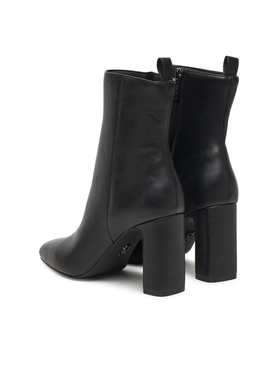 Steve Madden Steve Madden Bokacsizma Adelisa SM11002626 Fekete