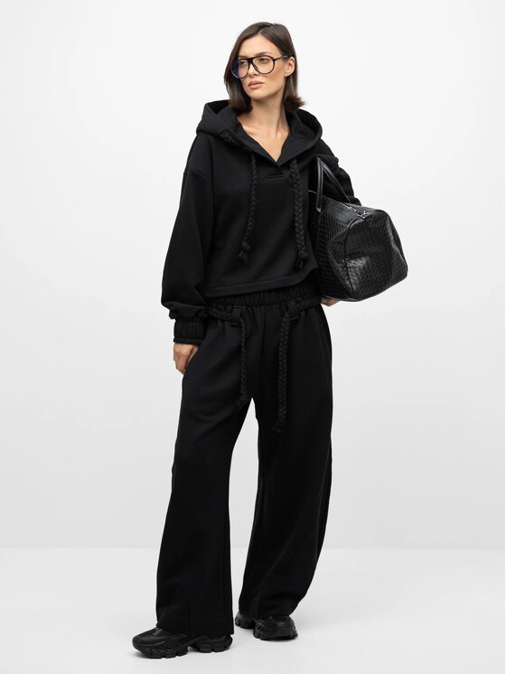 MANDRAGORA MANDRAGORA Bluza Sento Czarny Standard Fit