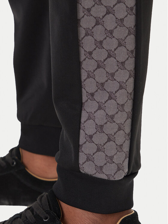 JOOP! JOOP! Spodnji del trenirke 17 JJ-48Ionnito 30049571 Črna Regular Fit
