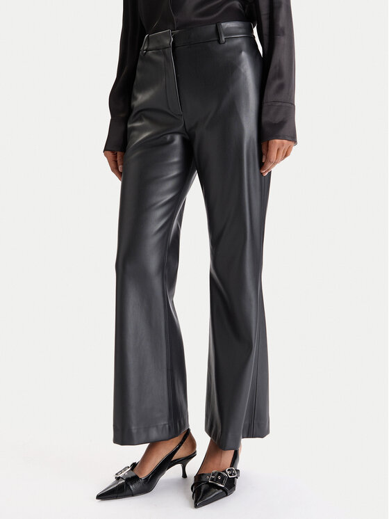 HUGO HUGO Ādas imitācijas bikses Hamunelle-1 50546824 Melns Flare Fit