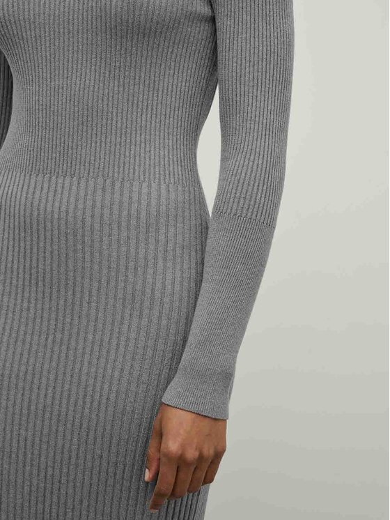 La Mania La Mania Sukienka codzienna MILA Szary Classic Fit