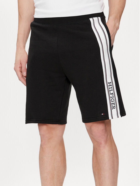 Tommy Hilfiger Tommy Hilfiger Pantaloni scurți sport UM0UM03200 Negru Regular Fit