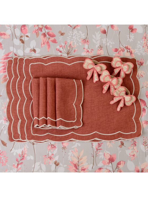 Roseberry Home Roseberry Home Obrus z motywem dzikiej róży Wild Rose Czerwony