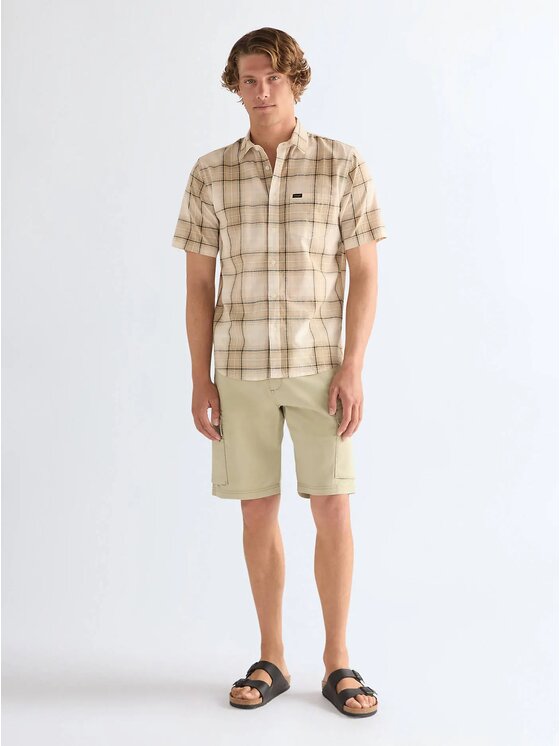 Wrangler Wrangler Szorty materiałowe PK CARGO SHORT Beżowy Straight Fit