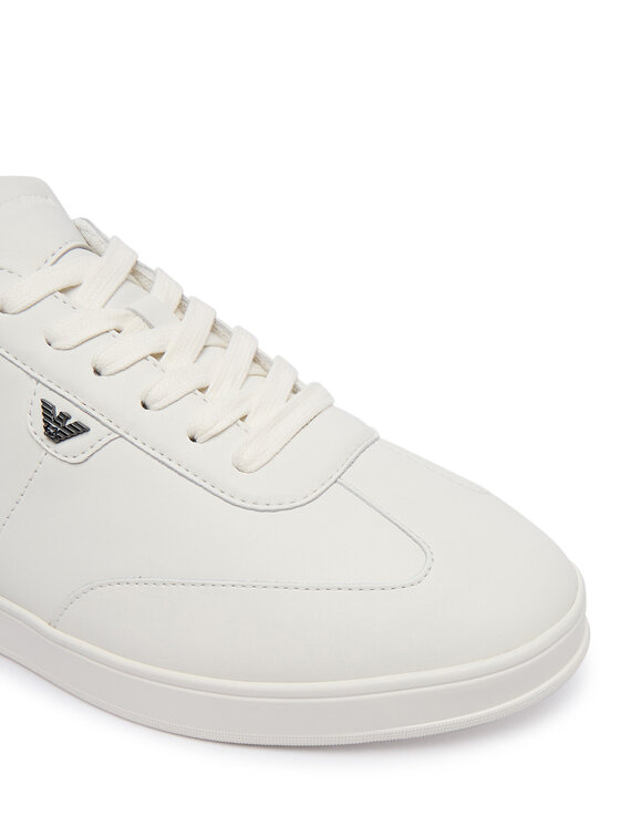 Emporio Armani Emporio Armani Sneakersy EM003062 AF20004 U0003 Biały