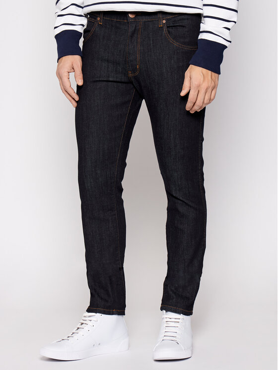 Wrangler Jeans Larston W18SP690A Schwarz Slim Fit • Modivo.de