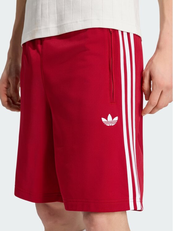 adidas adidas Szorty materiałowe 159247 Czerwony Regular Fit